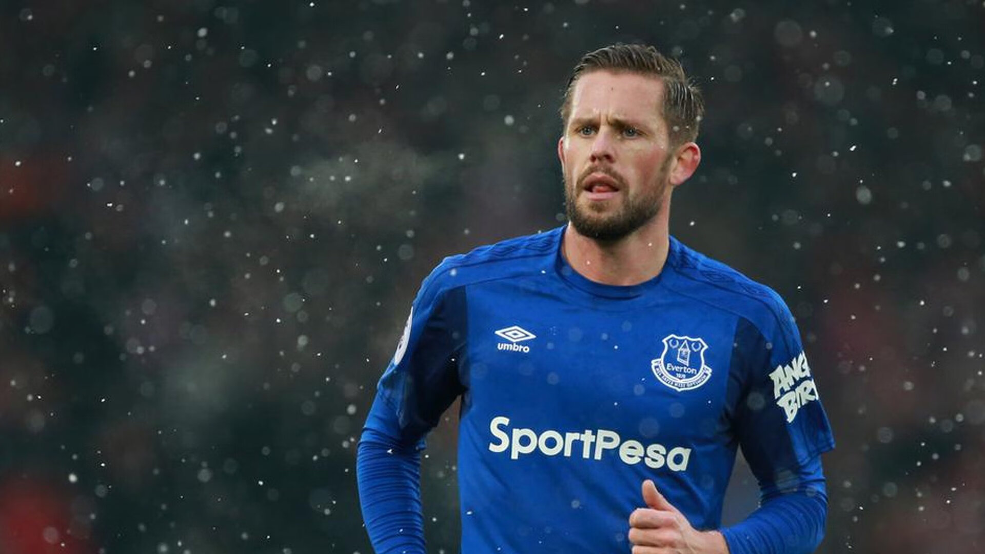 法甲：巴黎在客场逆转里尔，争冠格局再掀高潮，巴黎对战里尔